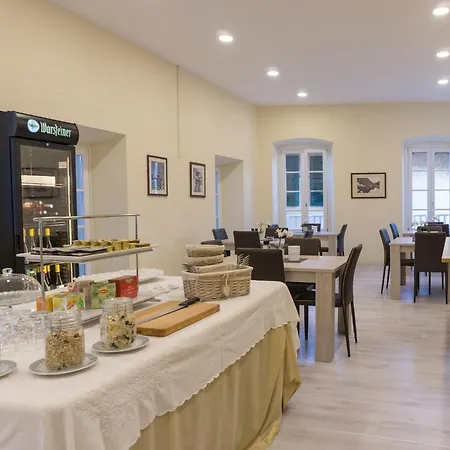 Limone Bed & Breakfast *
